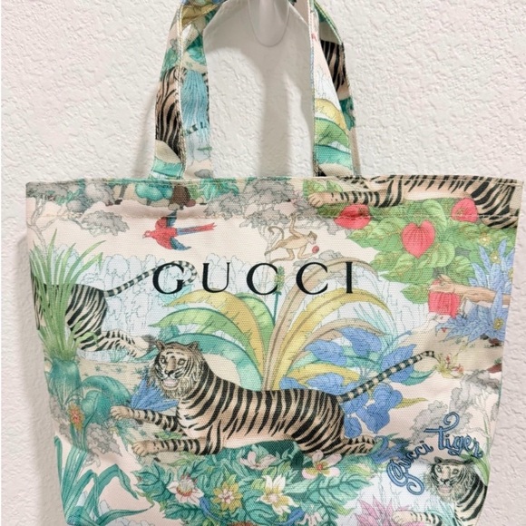 🌺🐯GWP GUCCI BEAUTY LINE TIGER/FLORAL TOTE & GWP BLUE GUCCI MIRROR/CARDHOLDER🐯🌺 - Picture 12 of 16